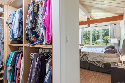 3701 Piercy Rd, Courtenay, BC 