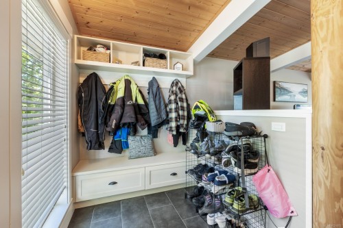 3701 Piercy Rd, Courtenay, BC 