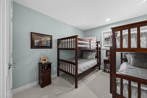 33-6015 Valley Drive, Sun Peaks, BC - Indoor Photo Showing Bedroom