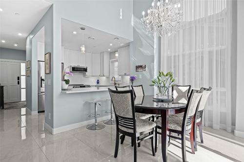 33-6015 Valley Drive, Sun Peaks, BC - Indoor Photo Showing Dining Room