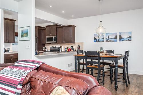 21-1040 Mt Revelstoke Place, Vernon, BC - Indoor