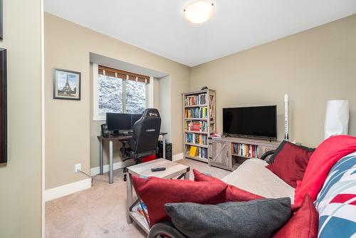 21-1040 Mt Revelstoke Place, Vernon, BC - Indoor