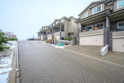 21-1040 Mt Revelstoke Place, Vernon, BC - Outdoor