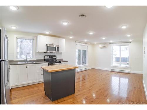 11 Corbett Ave, Fredericton, NB 