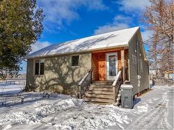 11 Corbett AVE  Fredericton, NB E3A 3X3