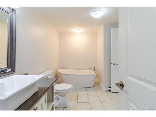 11 Corbett Ave, Fredericton, NB 