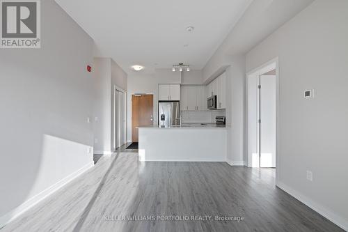 611 - 340 Plains Road E, Burlington, ON - Indoor Photo Showing Kitchen