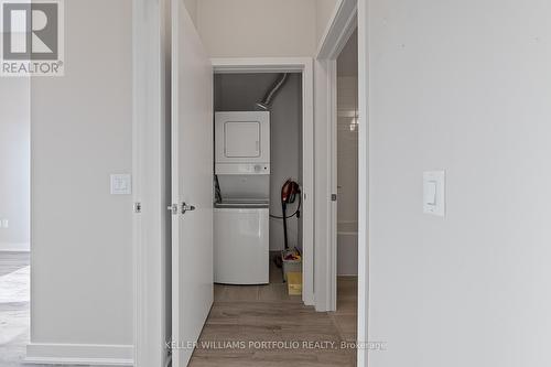 611 - 340 Plains Road E, Burlington, ON - Indoor Photo Showing Other Room