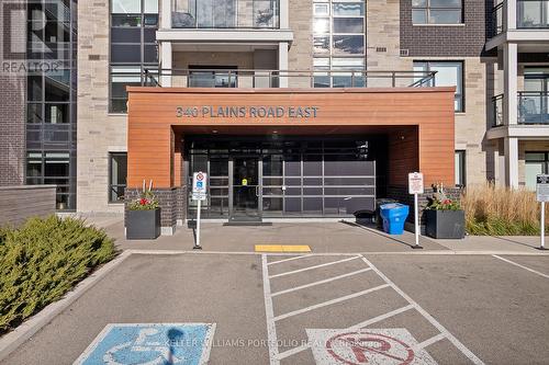 611 - 340 Plains Road E, Burlington, ON - Outdoor With Balcony