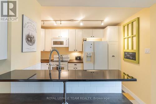 56 Bertrand Street, Ottawa, ON - Indoor Photo Showing Kitchen