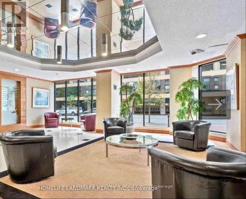 2413 - 633 Bay Street, Toronto, ON - Indoor