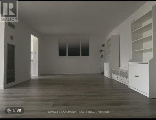 2413 - 633 Bay Street, Toronto, ON - Indoor