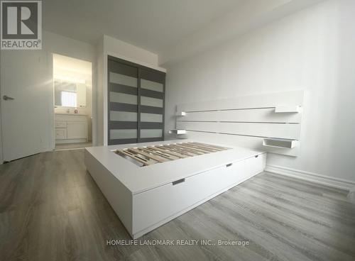 2413 - 633 Bay Street, Toronto, ON - Indoor Photo Showing Other Room