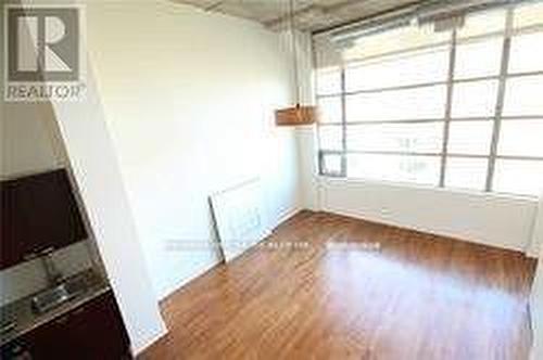 523 - 637 Lake Shore Boulevard W, Toronto, ON - Indoor Photo Showing Other Room