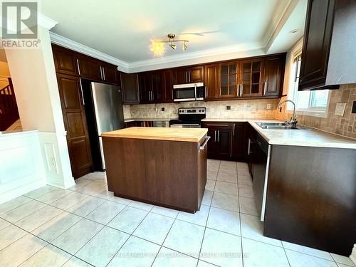 20 La Neve Avenue, Vaughan, ON - Indoor Photo Showing Kitchen With Double Sink