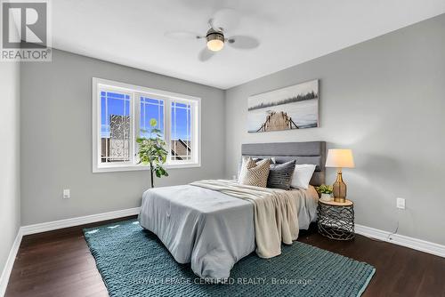 89 Bloom Crescent, Hamilton, ON - Indoor Photo Showing Bedroom