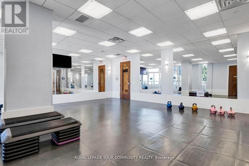 Lp04 - 2220 Lakeshore Boulevard W, Toronto, ON 