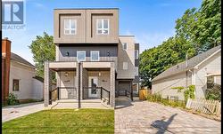 A - 146 CELINA STREET  Oshawa, ON L1H 4N5