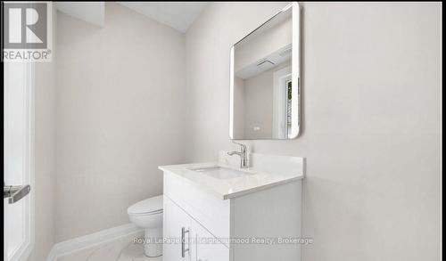 A - 146 Celina Street, Oshawa, ON - Indoor Photo Showing Bathroom