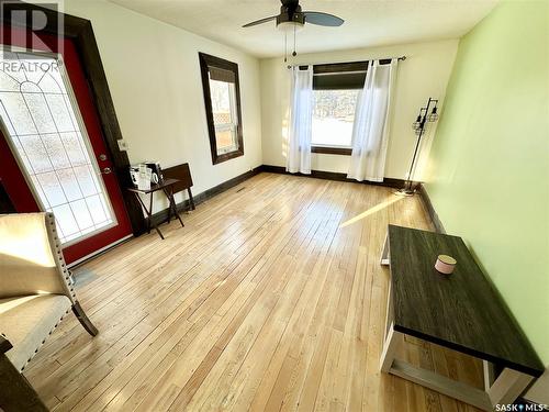 529 Montgomery Street, Midale, SK - Indoor Photo Showing Other Room