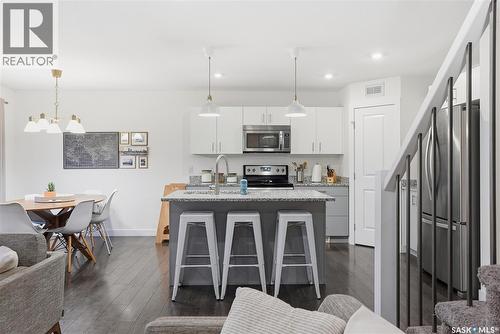 455 Hassard Close, Saskatoon, SK - Indoor Photo Showing Kitchen With Upgraded Kitchen
