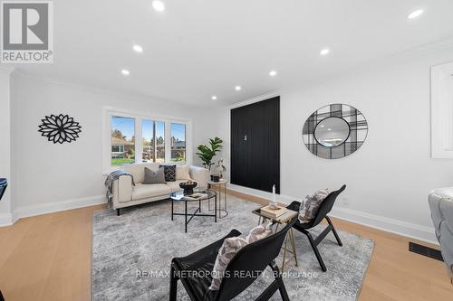 27 Gully Drive, Toronto, ON - Indoor