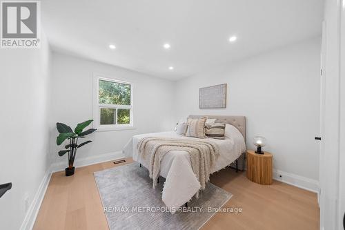 27 Gully Drive, Toronto, ON - Indoor Photo Showing Bedroom