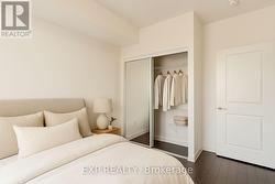 VIRTUALLY STAGED TO SHOW POSSIBILITIES - 