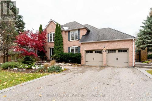 18 HARROWSMITH PLACE  Richmond Hill, ON L4E 2J9