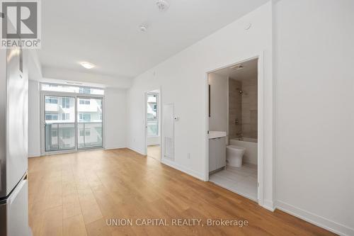 2114 - 10 Abeja Street, Vaughan, ON - Indoor Photo Showing Other Room