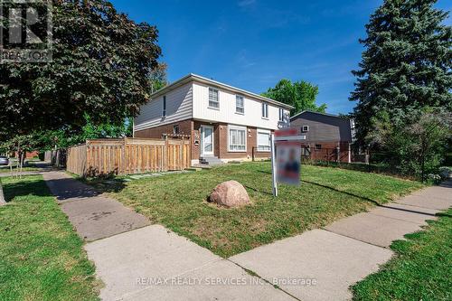 172 Hansen Road, Brampton, ON - Outdoor