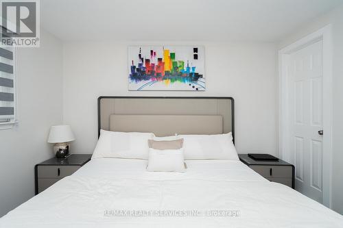 172 Hansen Road, Brampton, ON - Indoor Photo Showing Bedroom