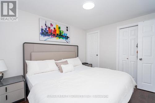 172 Hansen Road, Brampton, ON - Indoor Photo Showing Bedroom