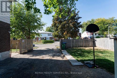 172 Hansen Road, Brampton, ON - Outdoor