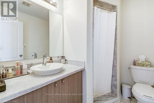2362 Treversh Common, Burlington, ON - Indoor Photo Showing Bathroom
