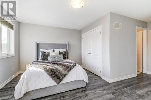 2362 Treversh Common, Burlington, ON - Indoor Photo Showing Bedroom