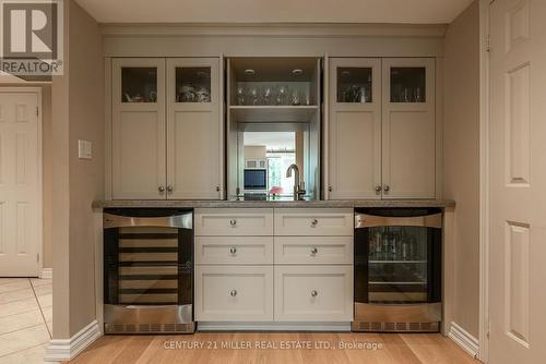 710 - 100 Lakeshore Road E, Oakville, ON - Indoor Photo Showing Other Room