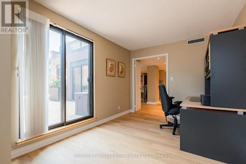 710 - 100 Lakeshore Road E, Oakville, ON - Indoor