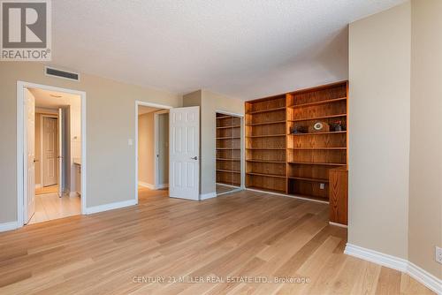 710 - 100 Lakeshore Road E, Oakville, ON - Indoor Photo Showing Other Room
