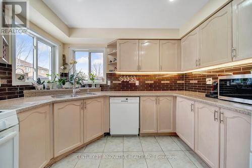 7289 Terragar Boulevard, Mississauga, ON - Indoor Photo Showing Kitchen With Double Sink