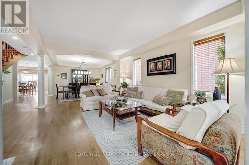 7289 Terragar Boulevard, Mississauga, ON - Indoor Photo Showing Living Room
