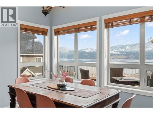 6837 Santiago Loop Unit# 134, Kelowna, BC - Indoor Photo Showing Dining Room
