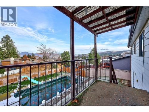 436 Garibaldi Drive, Kamloops, BC - Outdoor With Exterior