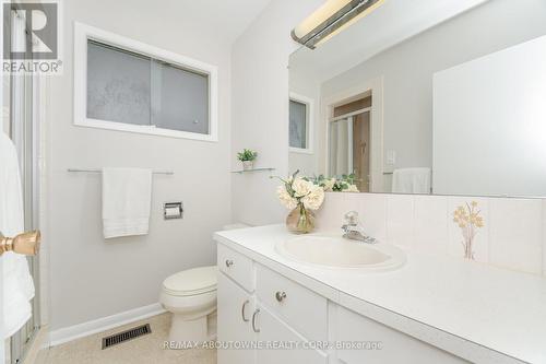 171 Sherwood Rise, Hamilton, ON - Indoor Photo Showing Bathroom