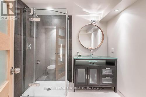 11 Abbey Avenue, St. Catharines (Port Dalhousie), ON - Indoor Photo Showing Bedroom