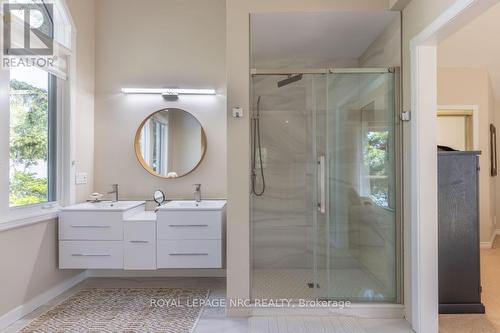 11 Abbey Avenue, St. Catharines (Port Dalhousie), ON - Indoor Photo Showing Bathroom