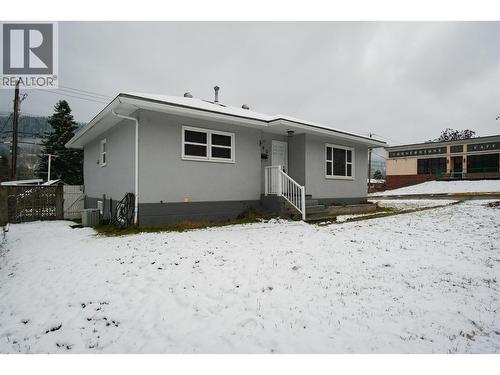 690 Schofield Highway, Warfield, BC - Outdoor