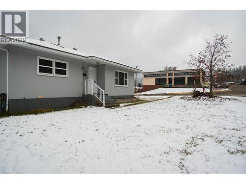 690 Schofield Highway, Warfield, BC - Outdoor