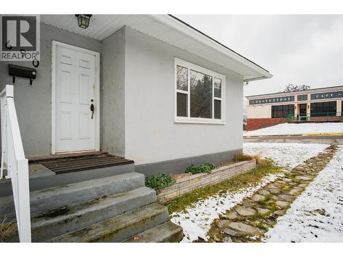 690 Schofield Highway, Warfield, BC - Outdoor