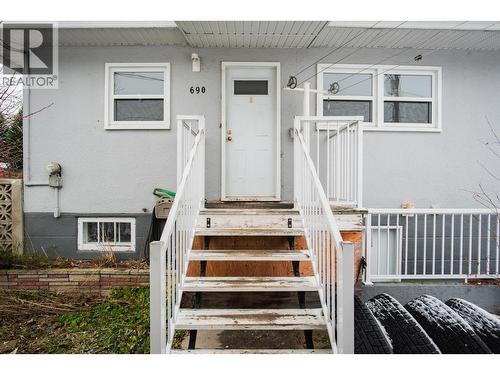 690 Schofield Highway, Warfield, BC - Outdoor